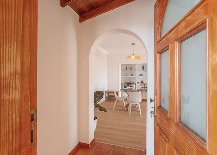 Hiding Place Mocan * Los Realejos